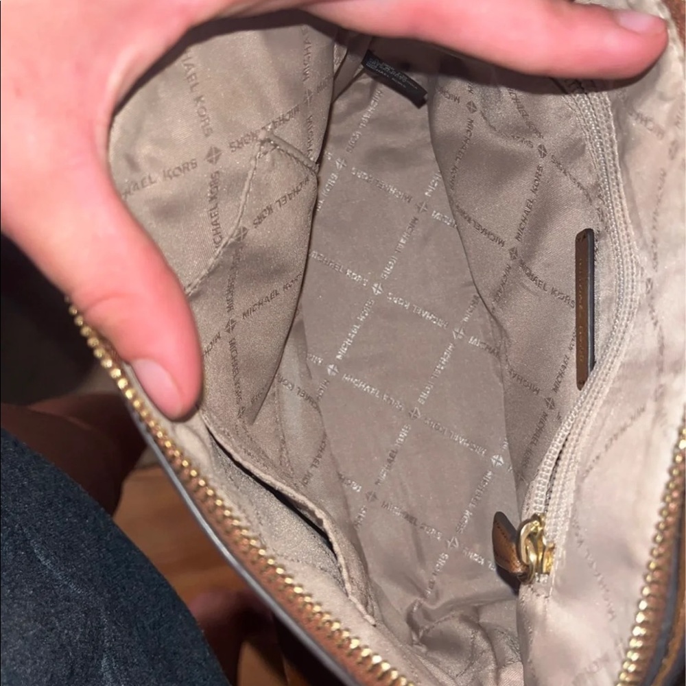 Purse - Picture 2 of 2